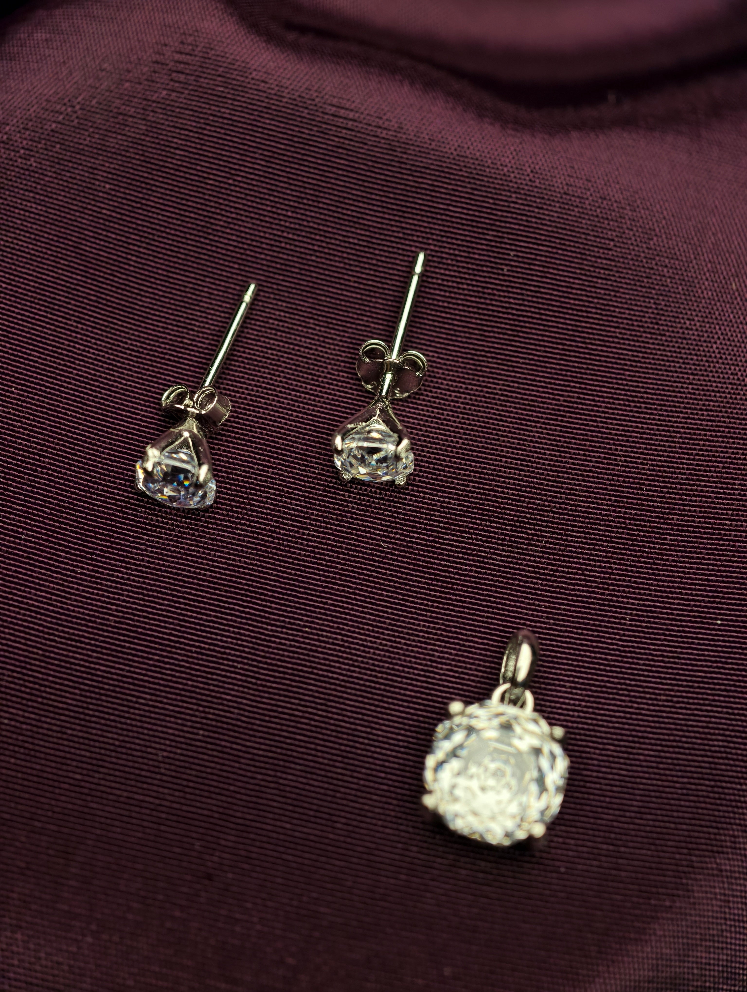 Pendant Set