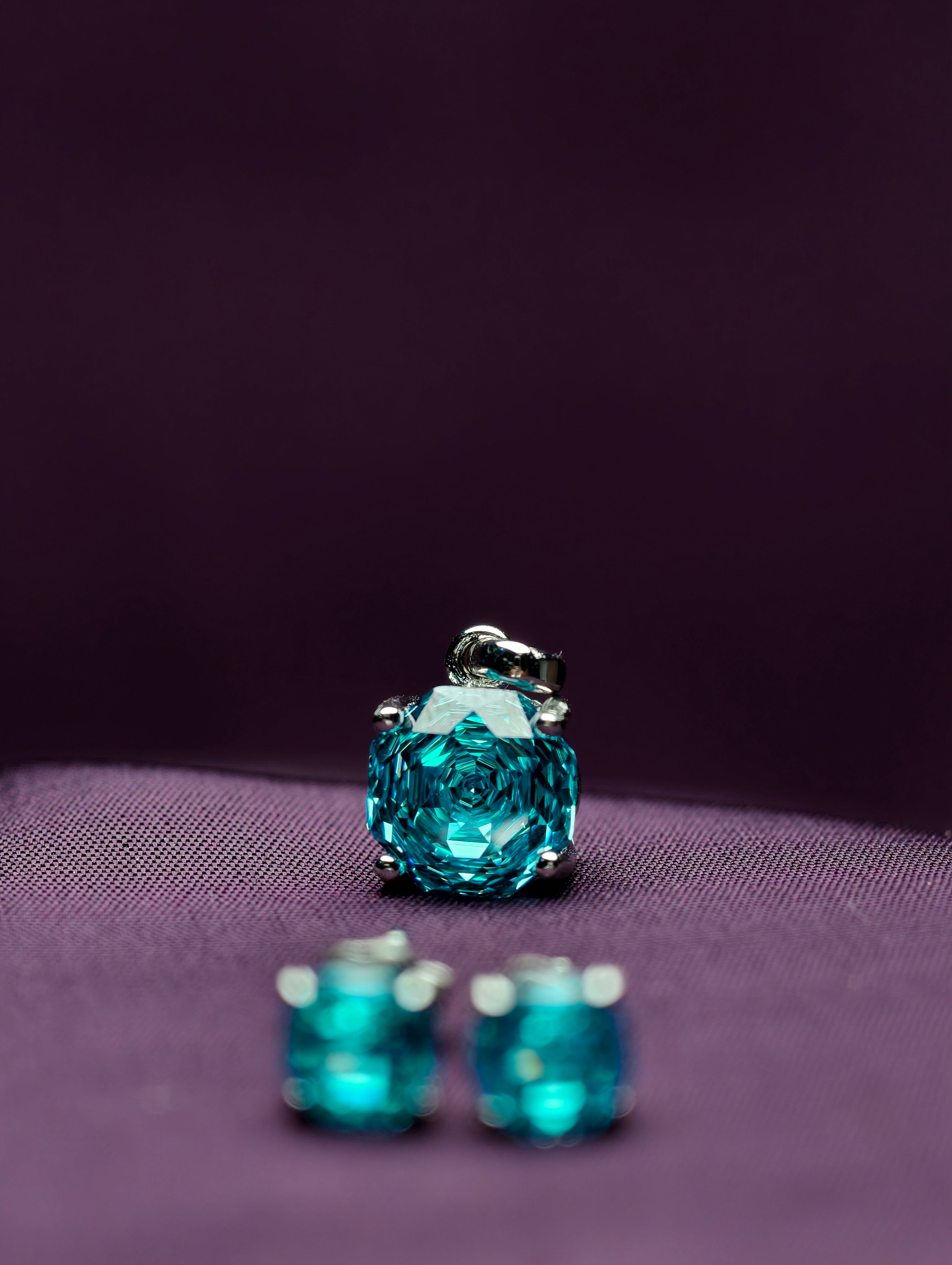 Pendant Set