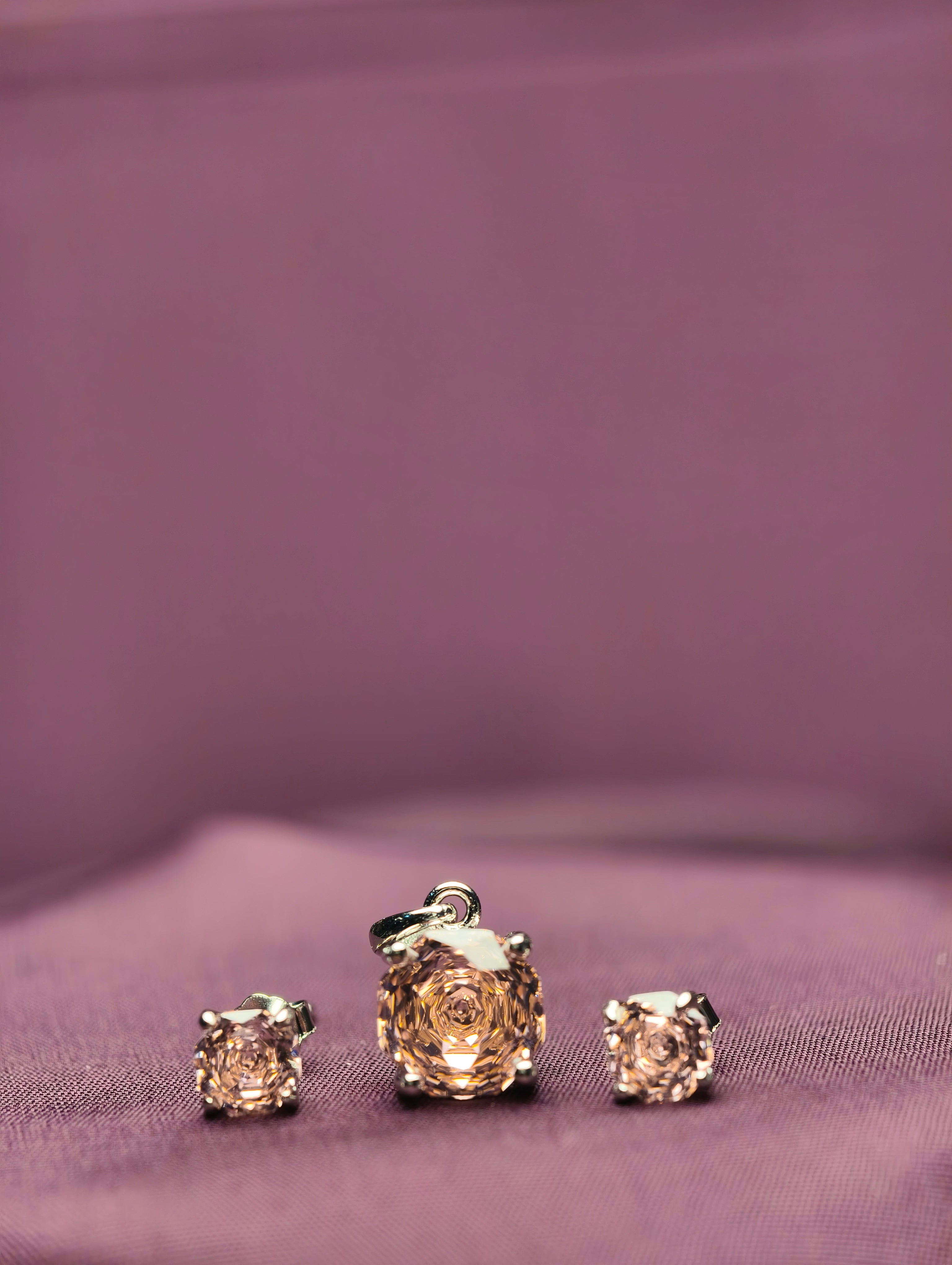 Pendant Set