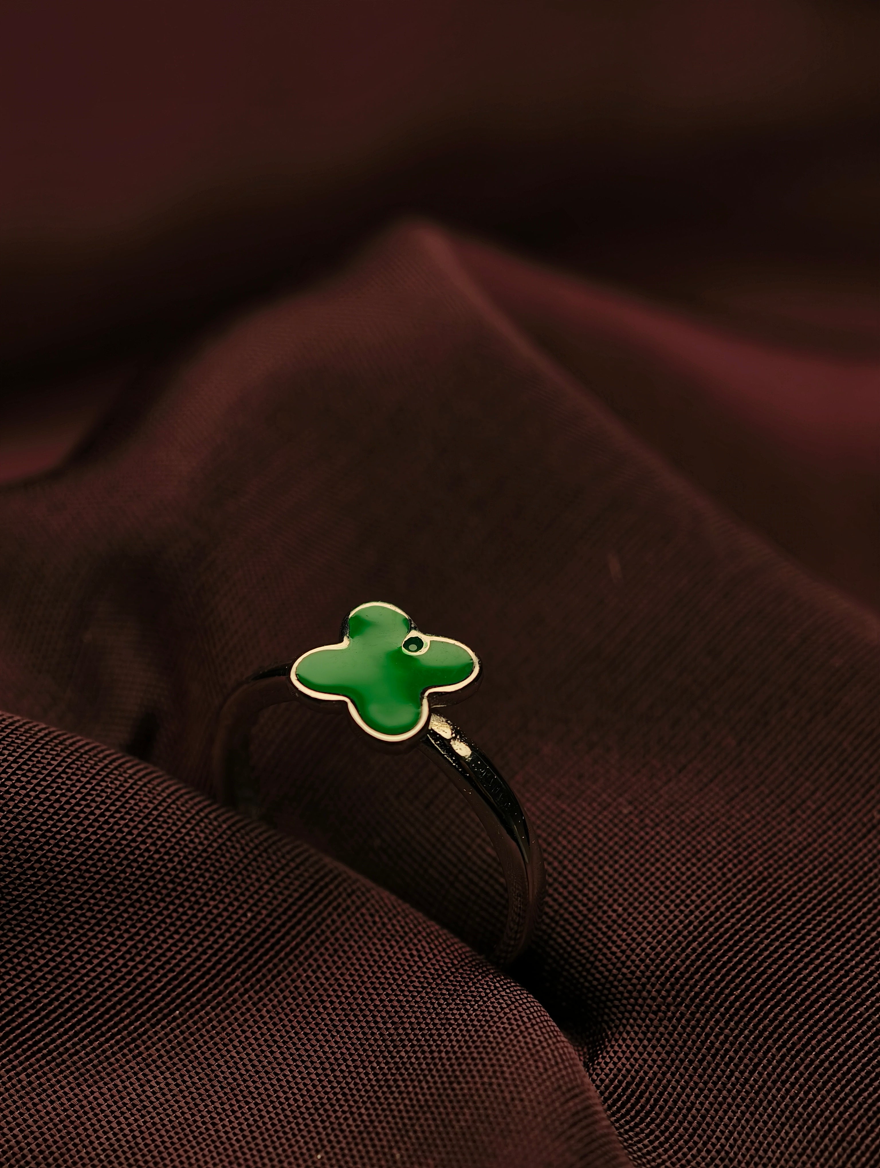 Lucky Clover Minimalist Baby Ring