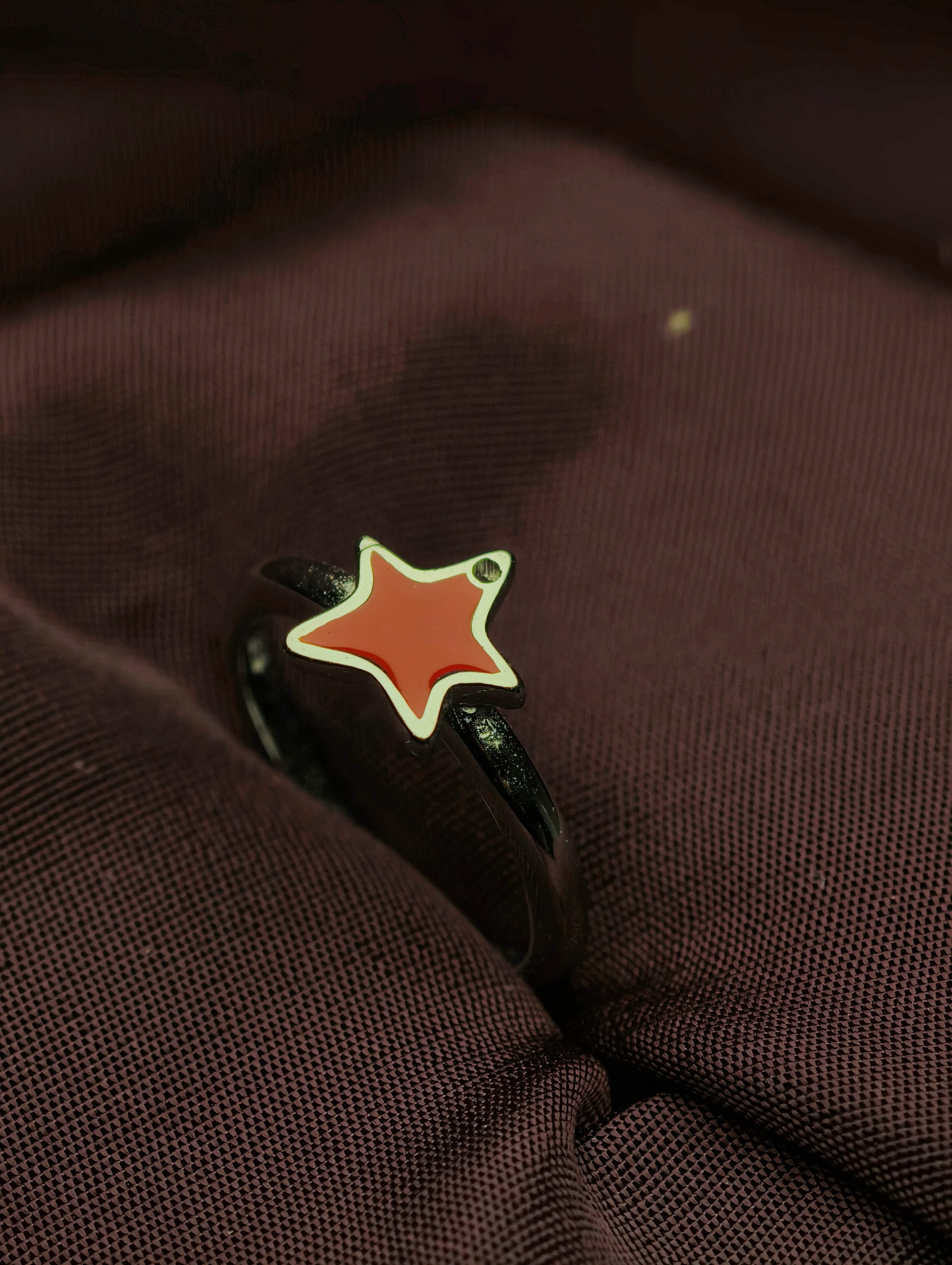 Crimson Star Minimalist Baby Ring