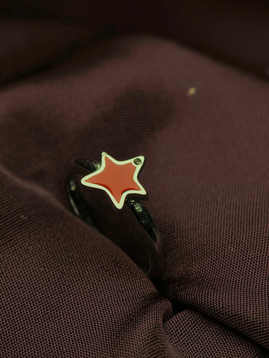 Crimson Star Minimalist Baby Ring